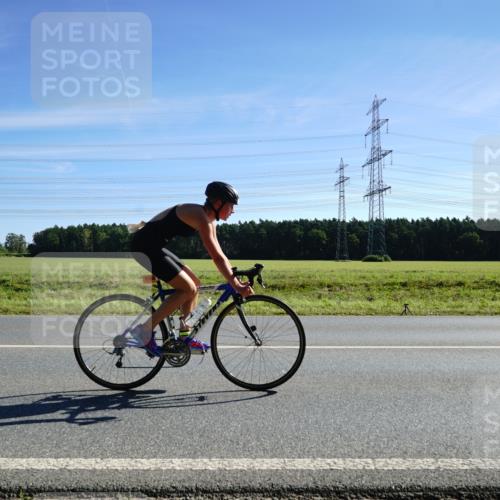 07.09.2025 - 19. Norderstedt Triathlon Michael Burmester http://msf.ph/oto/8856572 07.09.2025 11:08:46 Radfahren 1155 meine-sportfotos.de