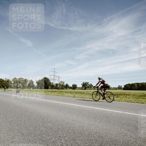 07.09.2025 - 19. Norderstedt Triathlon Michael Burmester http://msf.ph/oto/8857029 07.09.2025 12:22:04 Radfahren 188, 1346, 1398 meine-sportfotos.de