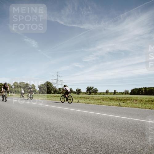 07.09.2025 - 19. Norderstedt Triathlon Michael Burmester http://msf.ph/oto/8857171 07.09.2025 12:23:03 Radfahren 1249, 1293 meine-sportfotos.de