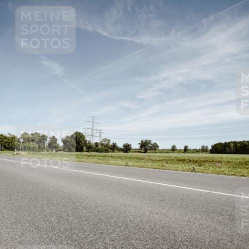 07.09.2025 - 19. Norderstedt Triathlon Michael Burmester http://msf.ph/oto/8857240 07.09.2025 12:23:30 Radfahren 173, 835, 1296, 1379 meine-sportfotos.de