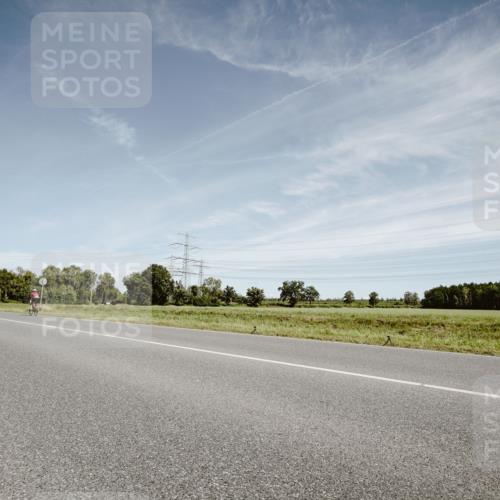 07.09.2025 - 19. Norderstedt Triathlon Michael Burmester http://msf.ph/oto/8857361 07.09.2025 12:24:09 Radfahren 261 meine-sportfotos.de
