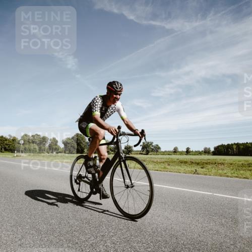07.09.2025 - 19. Norderstedt Triathlon Michael Burmester http://msf.ph/oto/8857528 07.09.2025 12:25:27 Radfahren 898 meine-sportfotos.de