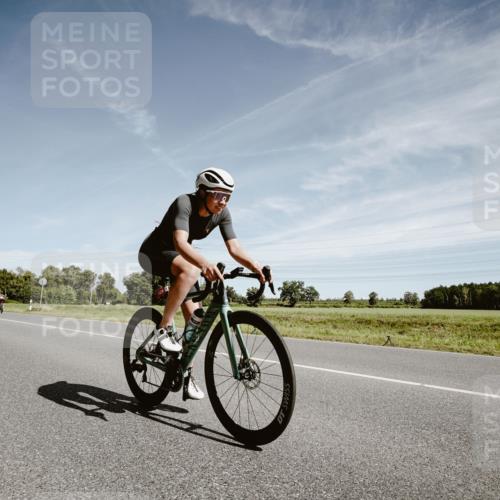 07.09.2025 - 19. Norderstedt Triathlon Michael Burmester http://msf.ph/oto/8857542 07.09.2025 12:25:34 Radfahren 1234, 1343 meine-sportfotos.de