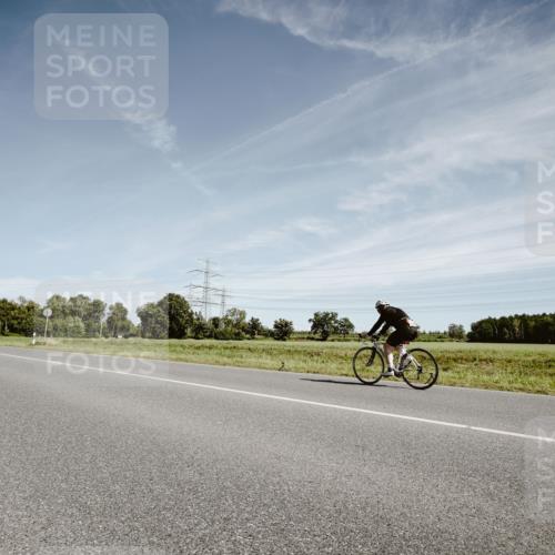 07.09.2025 - 19. Norderstedt Triathlon Michael Burmester http://msf.ph/oto/8857569 07.09.2025 12:25:46 Radfahren 150, 850 meine-sportfotos.de