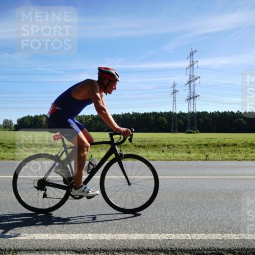 07.09.2025 - 19. Norderstedt Triathlon Michael Burmester http://msf.ph/oto/8857614 07.09.2025 11:21:44 Radfahren 821, 1156 meine-sportfotos.de