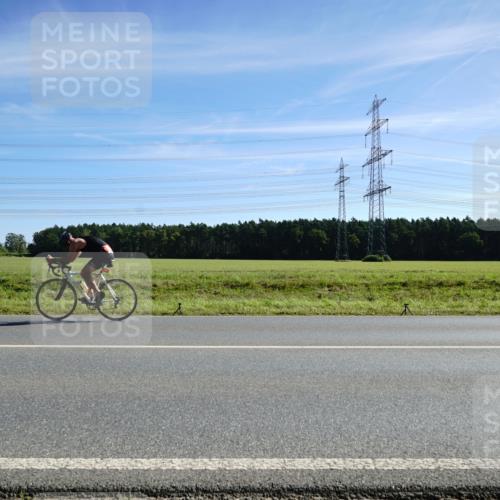 07.09.2025 - 19. Norderstedt Triathlon Michael Burmester http://msf.ph/oto/8857623 07.09.2025 11:21:46 Radfahren 821, 1156 meine-sportfotos.de