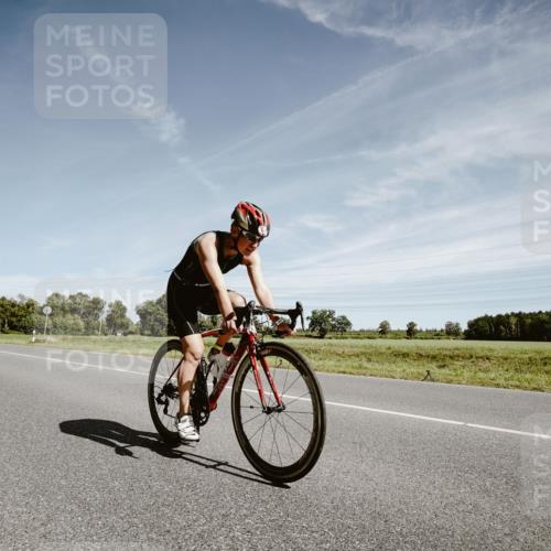 07.09.2025 - 19. Norderstedt Triathlon Michael Burmester http://msf.ph/oto/8857634 07.09.2025 12:26:20 Radfahren 239, 759 meine-sportfotos.de