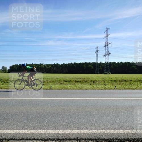 07.09.2025 - 19. Norderstedt Triathlon Michael Burmester http://msf.ph/oto/8857657 07.09.2025 11:22:24 Radfahren 1377 meine-sportfotos.de
