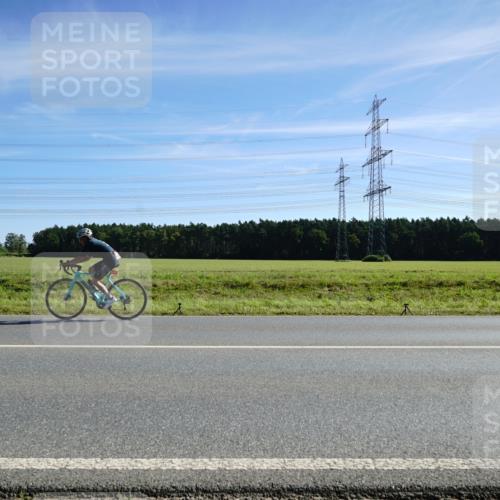 07.09.2025 - 19. Norderstedt Triathlon Michael Burmester http://msf.ph/oto/8857677 07.09.2025 11:22:33 Radfahren 714, 1207 meine-sportfotos.de
