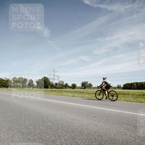 07.09.2025 - 19. Norderstedt Triathlon Michael Burmester http://msf.ph/oto/8857678 07.09.2025 12:26:41 Radfahren 1235 meine-sportfotos.de