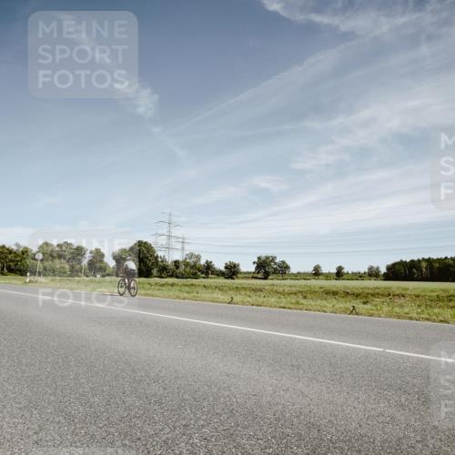07.09.2025 - 19. Norderstedt Triathlon Michael Burmester http://msf.ph/oto/8857681 07.09.2025 12:26:42 Radfahren 712, 1235 meine-sportfotos.de