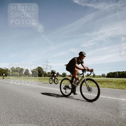 07.09.2025 - 19. Norderstedt Triathlon Michael Burmester http://msf.ph/oto/8857692 07.09.2025 12:26:45 Radfahren 247, 712, 1231, 1235, 1384 meine-sportfotos.de