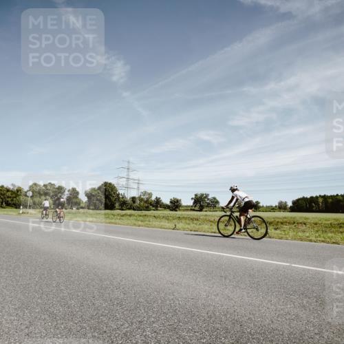 07.09.2025 - 19. Norderstedt Triathlon Michael Burmester http://msf.ph/oto/8857792 07.09.2025 12:27:31 Radfahren  meine-sportfotos.de