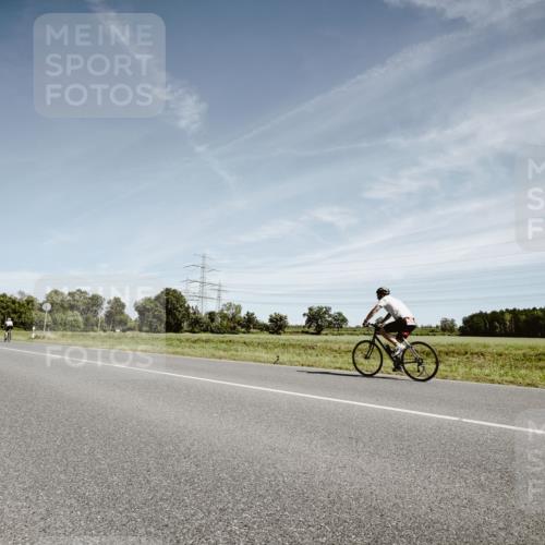 07.09.2025 - 19. Norderstedt Triathlon Michael Burmester http://msf.ph/oto/8857799 07.09.2025 12:27:34 Radfahren 1247 meine-sportfotos.de