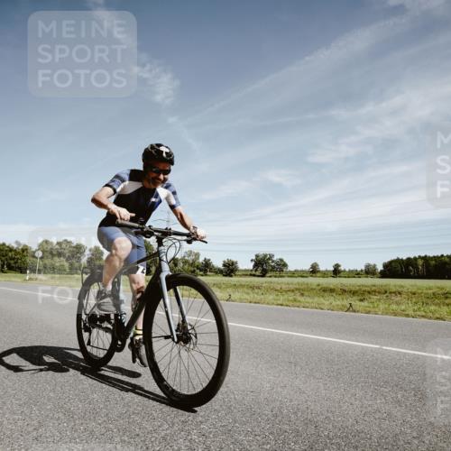 07.09.2025 - 19. Norderstedt Triathlon Michael Burmester http://msf.ph/oto/8857857 07.09.2025 12:28:03 Radfahren 732, 1237, 1376 meine-sportfotos.de