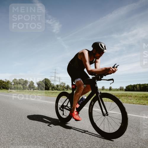 07.09.2025 - 19. Norderstedt Triathlon Michael Burmester http://msf.ph/oto/8857912 07.09.2025 12:28:29 Radfahren 210, 212, 1329 meine-sportfotos.de