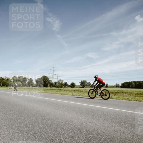 07.09.2025 - 19. Norderstedt Triathlon Michael Burmester http://msf.ph/oto/8857982 07.09.2025 12:28:51 Radfahren 1364 meine-sportfotos.de