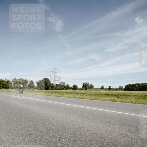 07.09.2025 - 19. Norderstedt Triathlon Michael Burmester http://msf.ph/oto/8858002 07.09.2025 12:29:00 Radfahren 851 meine-sportfotos.de