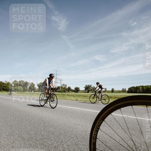 07.09.2025 - 19. Norderstedt Triathlon Michael Burmester http://msf.ph/oto/8858041 07.09.2025 12:29:21 Radfahren 161, 266, 750, 1251 meine-sportfotos.de