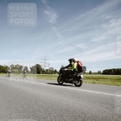07.09.2025 - 19. Norderstedt Triathlon Michael Burmester http://msf.ph/oto/8858089 07.09.2025 12:29:55 Radfahren 251, 755 meine-sportfotos.de