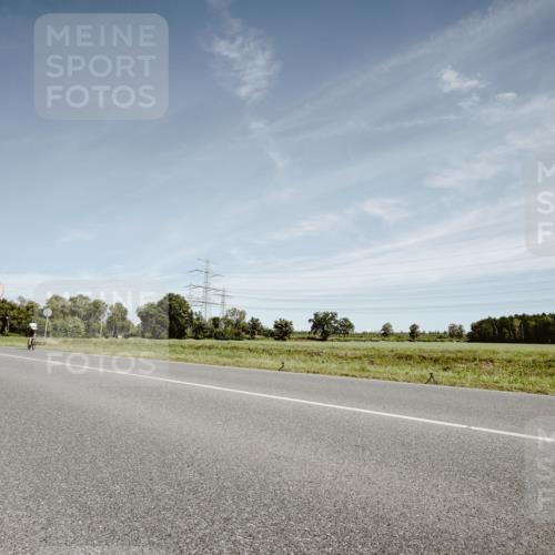 07.09.2025 - 19. Norderstedt Triathlon Michael Burmester http://msf.ph/oto/8858151 07.09.2025 12:30:21 Radfahren 293, 742, 1242, 1307, 1337, 1391 meine-sportfotos.de