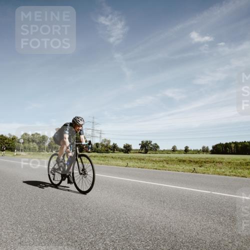 07.09.2025 - 19. Norderstedt Triathlon Michael Burmester http://msf.ph/oto/8858180 07.09.2025 12:30:31 Radfahren 207, 282, 1360 meine-sportfotos.de