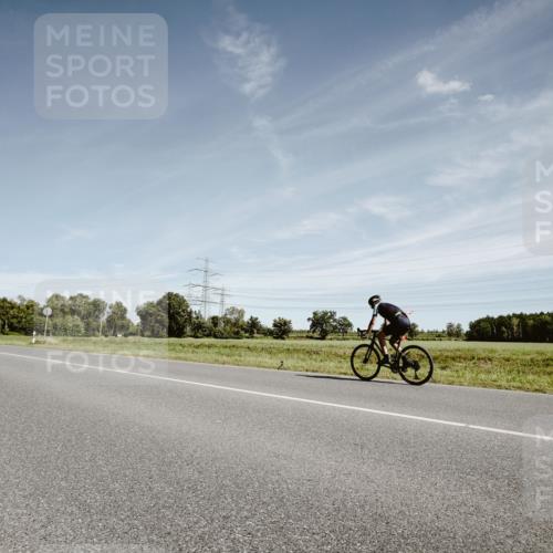 07.09.2025 - 19. Norderstedt Triathlon Michael Burmester http://msf.ph/oto/8858184 07.09.2025 12:30:33 Radfahren 207, 1295 meine-sportfotos.de