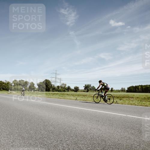 07.09.2025 - 19. Norderstedt Triathlon Michael Burmester http://msf.ph/oto/8858210 07.09.2025 12:30:41 Radfahren 248, 1221, 1248 meine-sportfotos.de