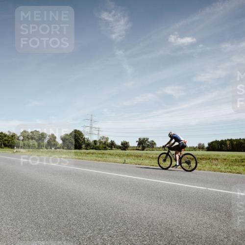 07.09.2025 - 19. Norderstedt Triathlon Michael Burmester http://msf.ph/oto/8858238 07.09.2025 12:30:55 Radfahren 721 meine-sportfotos.de