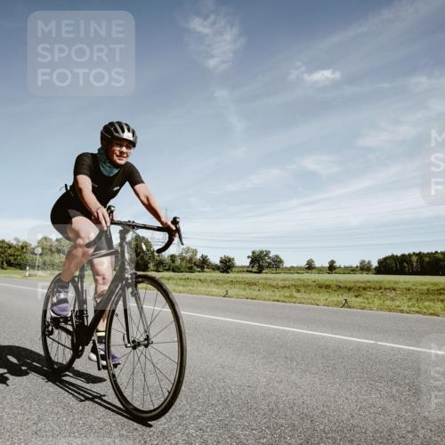 07.09.2025 - 19. Norderstedt Triathlon Michael Burmester http://msf.ph/oto/8858255 07.09.2025 12:31:10 Radfahren 183, 305, 1374 meine-sportfotos.de
