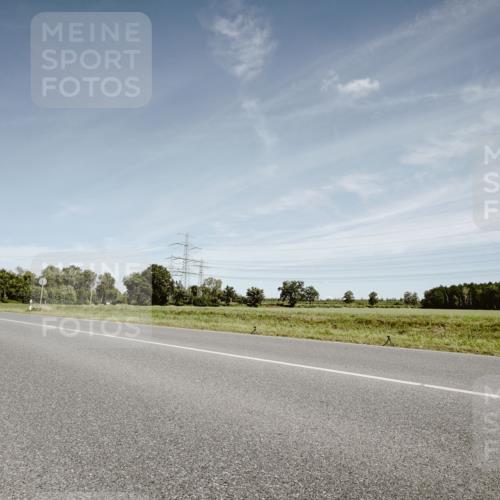 07.09.2025 - 19. Norderstedt Triathlon Michael Burmester http://msf.ph/oto/8858266 07.09.2025 12:31:13 Radfahren 183, 305, 1369, 1374 meine-sportfotos.de