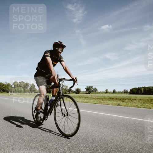 07.09.2025 - 19. Norderstedt Triathlon Michael Burmester http://msf.ph/oto/8858294 07.09.2025 12:31:25 Radfahren 227, 1238, 1311 meine-sportfotos.de