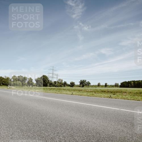 07.09.2025 - 19. Norderstedt Triathlon Michael Burmester http://msf.ph/oto/8858392 07.09.2025 12:32:03 Radfahren 260, 1321 meine-sportfotos.de