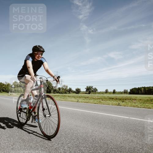 07.09.2025 - 19. Norderstedt Triathlon Michael Burmester http://msf.ph/oto/8858398 07.09.2025 12:32:10 Radfahren 761 meine-sportfotos.de