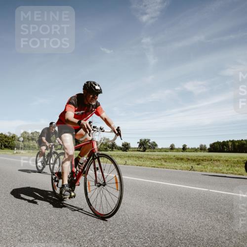 07.09.2025 - 19. Norderstedt Triathlon Michael Burmester http://msf.ph/oto/8858496 07.09.2025 12:33:09 Radfahren 182, 718, 853, 1276, 1342 meine-sportfotos.de