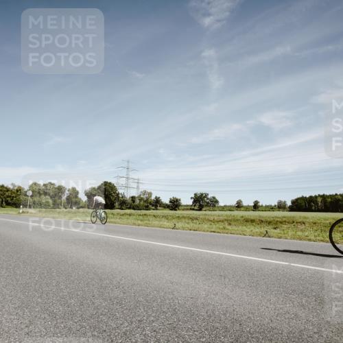07.09.2025 - 19. Norderstedt Triathlon Michael Burmester http://msf.ph/oto/8858531 07.09.2025 12:33:27 Radfahren 1392 meine-sportfotos.de