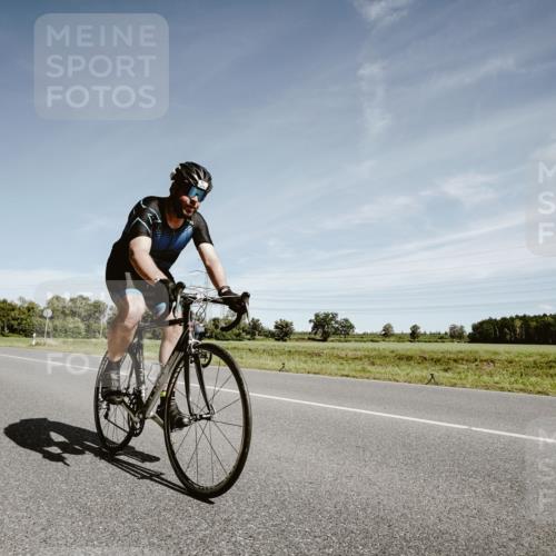 07.09.2025 - 19. Norderstedt Triathlon Michael Burmester http://msf.ph/oto/8858642 07.09.2025 12:34:26 Radfahren 244, 809 meine-sportfotos.de