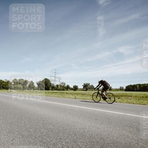 07.09.2025 - 19. Norderstedt Triathlon Michael Burmester http://msf.ph/oto/8858656 07.09.2025 12:34:35 Radfahren  meine-sportfotos.de