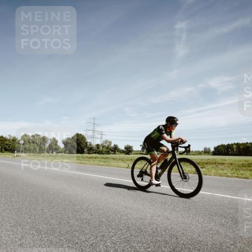 07.09.2025 - 19. Norderstedt Triathlon Michael Burmester http://msf.ph/oto/8858708 07.09.2025 12:35:12 Radfahren 213, 827, 1396 meine-sportfotos.de