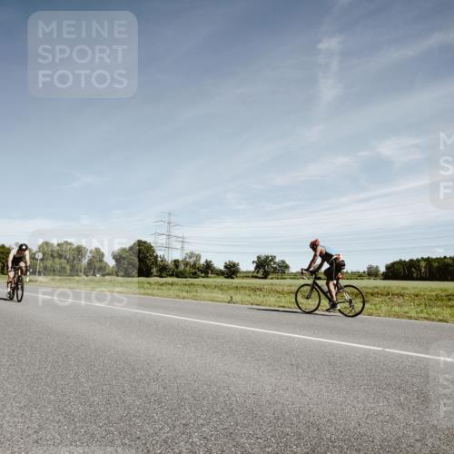 07.09.2025 - 19. Norderstedt Triathlon Michael Burmester http://msf.ph/oto/8858715 07.09.2025 12:35:18 Radfahren 213, 218, 1243, 1277 meine-sportfotos.de