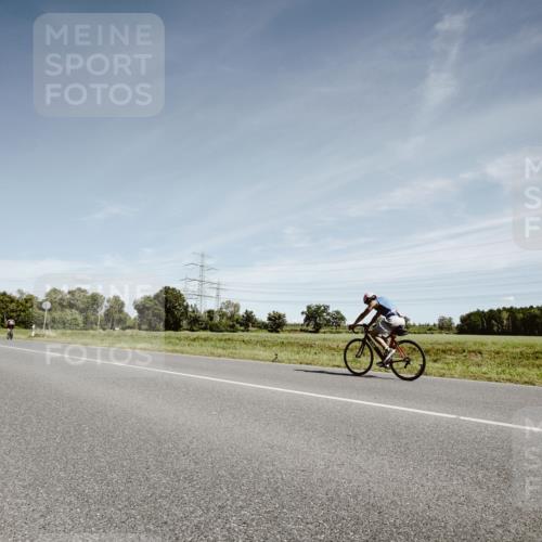 07.09.2025 - 19. Norderstedt Triathlon Michael Burmester http://msf.ph/oto/8858878 07.09.2025 12:36:42 Radfahren  meine-sportfotos.de