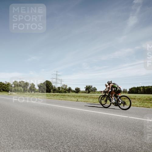 07.09.2025 - 19. Norderstedt Triathlon Michael Burmester http://msf.ph/oto/8858920 07.09.2025 12:37:33 Radfahren 220, 1234 meine-sportfotos.de
