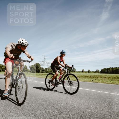 07.09.2025 - 19. Norderstedt Triathlon Michael Burmester http://msf.ph/oto/8858934 07.09.2025 12:37:39 Radfahren 219, 701, 789, 814 meine-sportfotos.de