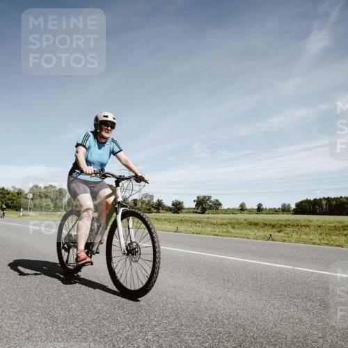 07.09.2025 - 19. Norderstedt Triathlon Michael Burmester http://msf.ph/oto/8858969 07.09.2025 12:38:06 Radfahren 1252 meine-sportfotos.de