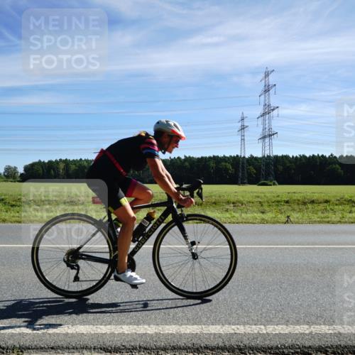 07.09.2025 - 19. Norderstedt Triathlon Michael Burmester http://msf.ph/oto/8858994 07.09.2025 11:34:47 Radfahren 736, 822 meine-sportfotos.de