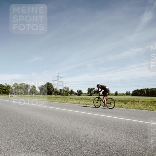 07.09.2025 - 19. Norderstedt Triathlon Michael Burmester http://msf.ph/oto/8858997 07.09.2025 12:38:28 Radfahren 759 meine-sportfotos.de
