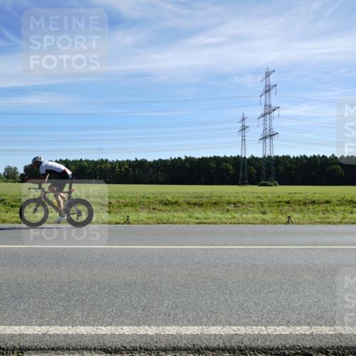 07.09.2025 - 19. Norderstedt Triathlon Michael Burmester http://msf.ph/oto/8859000 07.09.2025 11:34:49 Radfahren 199, 822 meine-sportfotos.de