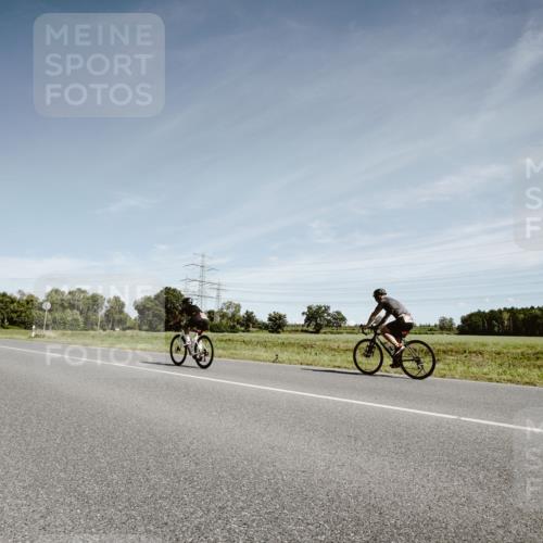 07.09.2025 - 19. Norderstedt Triathlon Michael Burmester http://msf.ph/oto/8859045 07.09.2025 12:38:52 Radfahren 754 meine-sportfotos.de