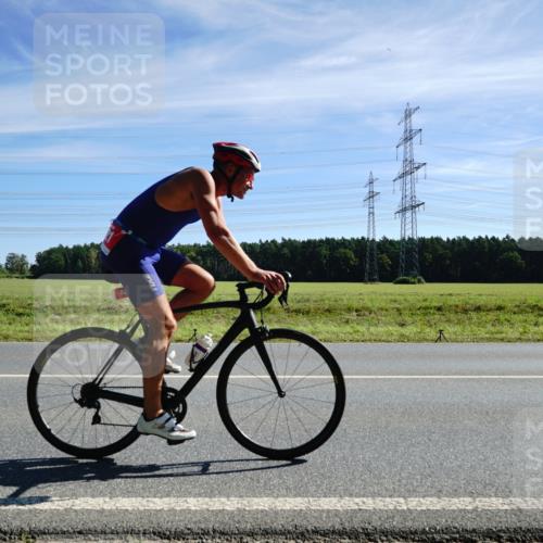 07.09.2025 - 19. Norderstedt Triathlon Michael Burmester http://msf.ph/oto/8859047 07.09.2025 11:35:09 Radfahren 801, 821 meine-sportfotos.de