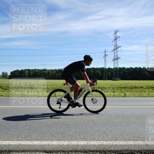 07.09.2025 - 19. Norderstedt Triathlon Michael Burmester http://msf.ph/oto/8859066 07.09.2025 11:35:21 Radfahren 191, 734, 775 meine-sportfotos.de